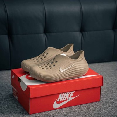核心私 Nike Reactx Rejuven8 耐克夏日穿搭凉鞋 #采用质感柔软且出众回弹的 Reactx泡绵，缔造非凡舒适的日常穿着体验，助你保持活力。 货