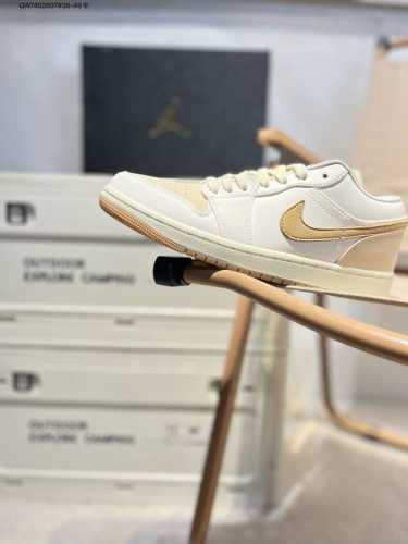 公司级头层皮乔丹Air Jordan 1 Low Aj1低帮系列篮球鞋 官方同步配色 原装级产物 #拒绝公底 立体鞋型 细节完美 高清洁度Ib8855 Qw74