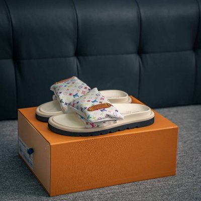 核心私 Louis Vuitton ｜路易威登2025Ss最新春夏款 村上隆 Takashi Murakami X Louis Vuitton 皮革 圆头套脚一