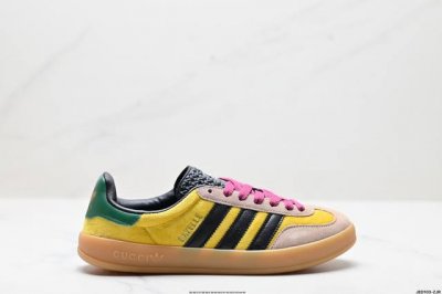 真标Gucci X Adidas Originals Gazelle Indoor 三叶草休闲防滑耐磨低帮板鞋 官方货号:726487 Aaa43 9547 尺