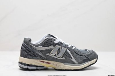 公司级new Balance M1906系列 复古单品宝藏老爹鞋款 公司级 复古元素叠加 质感超级棒 楦版型材料细节做工精细 作为nb最经典的档案鞋型之一 与
