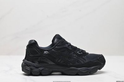 公司级asics 亚瑟士gel-Nyc 2055透气网眼鞋面配合部分合成革材质 采用全新ahar+橡胶材质 更加耐磨 货号: 1A789-020 尺码:36 3