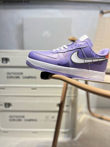 160 耐克 Nike Air Force 1 '07空军一号 百搭休闲运动板鞋。柔软、弹性十足的缓震性能和出色的中底设计，横跨复古与现代的外型结合，造就出风靡