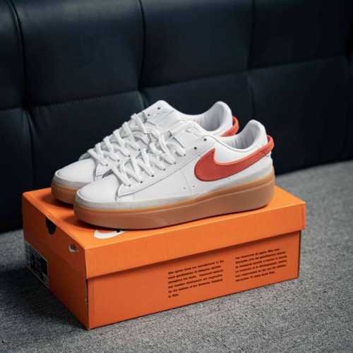 Nike Blazer Phantom Low 开拓者 百搭单品 突出新时代更加张扬的潮流感 符合当下潮流意趣 货号：Fn5820 尺码：36 36.5 37.