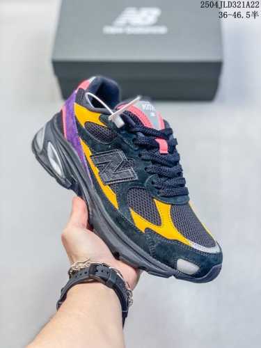 公司级New Balance M 系列 新百伦 复古老爹风网布跑步休闲运动鞋 新百伦经典配色 沿袭了面世之初的经典科技 以Encap中底配以升级版 N-Ergy