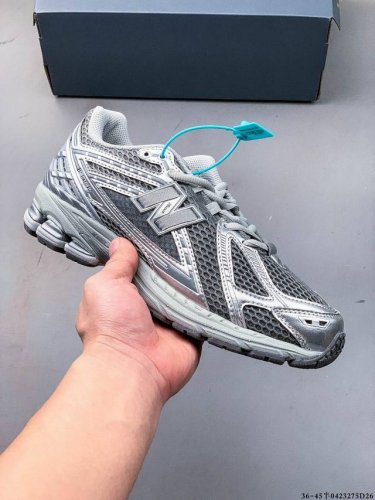 集图 New Balance M1906Ri Nb宝藏老爹鞋款，复古元素叠加，质感超级棒，楦版型材料细节做工精细，货如实拍图 作为Nb最经典的档案鞋型之一，与2