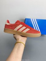公司级Adidas Handball Spezial 官方正确版本 阿迪达斯经典款 复古休闲板鞋 全鞋采用反毛皮制作 牛筋耐磨大底 承载青春情怀的板鞋 经典三条