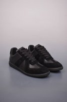 340 Maisonmargiela Mm6 马吉拉德训休闲板鞋 广东纯原出品 鬼才设计师品牌 一个轻奢品牌 这一款德国训练鞋延续了经典的T形真皮拼接设计，