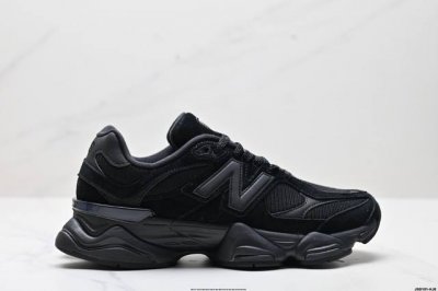 公司级New Balance 公司级版本 Nb9060 联名款 复古休闲运动慢跑鞋 鞋款灵感源自设计师本人对夏日的怀日回忆。鞋面大身由空间双格及磨砂鞋面拼接而生