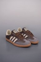 230 Adidas Samba Og 复古桑巴板鞋 纯原大厂出品 这款桑巴鞋展示了高质量的工艺 带有装饰的超锁缝制和无缝的手感 柔软、柔软的皮革造型和标志性