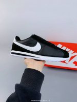 ：130 nike Classic Cortez 阿甘系列 全新批次 原盒原标 赋予脚踝灵活舒适感受缓震内底结合全掌型泡棉鞋底 营造舒适脚感人字型抓地底纹有效提