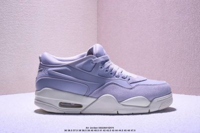 210 Air Jordan Aj4 Rm 重制版低帮复古篮球鞋 实拍首发 采用了低帮的设计 并保留了众多Aj4的经典元素 鞋身以皮革 麂皮材质拼接打造 aj4
