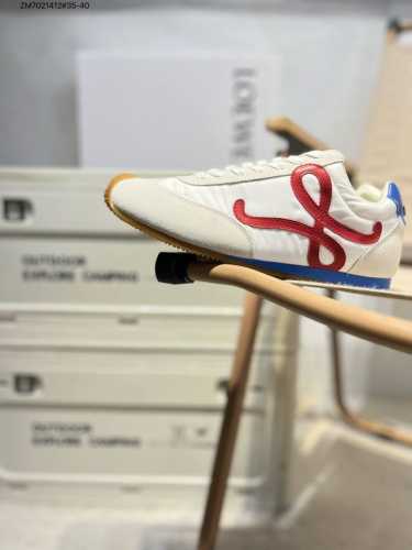 西班牙百年皮具奢华品牌 罗意威Loewe Ballet Runner 2.0 Sneakers 芭蕾舞2.0系列阿甘复古风德训薄底百搭休闲运动鞋 尼龙和牛皮革运