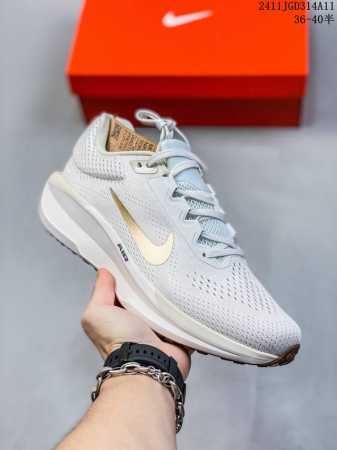 真标Nike Air Winflo 11 耐克专业跑步鞋 原盒原配 原底科技 同步原版 脚感堪比Boost 货号:FJ9510-800 尺码:36-45半 36 - 点击图像关闭