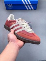 140 真标半码！Adidas Samba Og 经典鞋款 adidas 近70年的经典Samba Og 修长的鞋楦,略微尖尖的鞋头,翻毛皮的鞋头拼接,这些我们