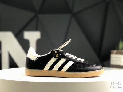真标带半码阿迪达斯Xadidas Originals Samba 德训鞋 防滑耐磨 低帮板鞋 简约大方的设计造型，使Notitle X Adidas Origi