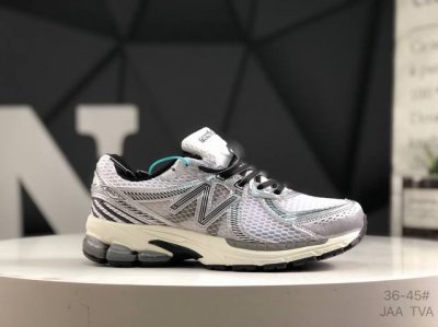 小红书韩风穿搭爆款 Nb 新百伦New Balance Ml860系列复古老爹风休闲运动慢跑鞋货号 Wl860Gb2 尺码 36 37 37.5 38 38.5