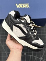 本地 核心私 vans Rowley Xlt 系列 范斯官方减震耐磨复古滑板鞋 #Vans 不断坚持延续滑板文化。本次系列以 Rowley Xlt 为设计载体，