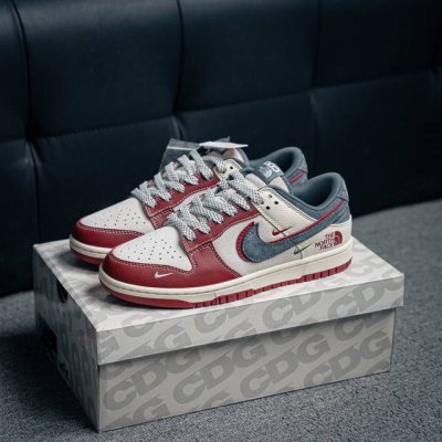 360 核心私 Nike Dunk 全套原楦原模倾力打造完美版型 独家原厂航空铝磨具打磨大底 鞋头坡度极致还原 无解鞋型 原盒原配 圈内天花板工艺 原厂冲刀 超