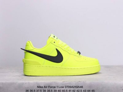 真标 耐克nike Air Force 1 Low 空军一号 低帮百搭休闲运动板鞋。柔软、弹性十足的缓震性能和出色的中底设计，横跨复古与现代的外型结合，造就出风