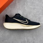 本地 核心私 公司级Nike Quest 6 全新跑鞋 网面透气 时尚休闲跑步鞋 简约高科技设计采用多层材料，为双足带来凉爽感受和稳固体验时尚鞋面搭配中足包覆设