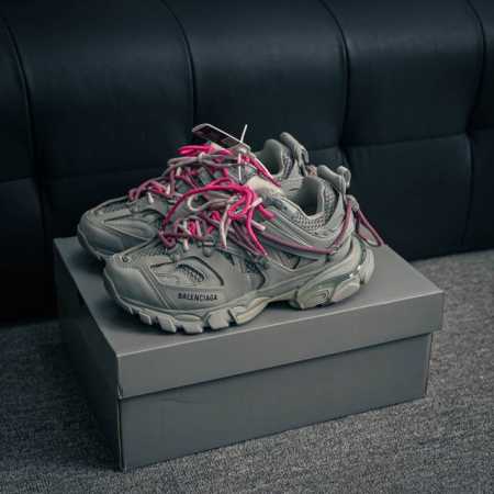 核心私 Balenciaga 巴黎世家3.0系带低帮老爹鞋 Balenciaga3.0 Track.2 Open Sneaker 巴黎世家3.0 三代户外概念鞋 - 点击图像关闭