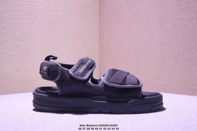 公司级New Balance Nb 3206系列 新百伦 舒适日常 魔术贴 沙滩凉鞋 经典简约设计简约夏日 轻便凉爽 轻便灵活 防滑鞋底 细致的防滑纹路 助力前