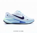 Nike Journey Run 2024跑步鞋 外贸专供订单 原厂折返国内销售 使用了新型的缓震材料 脚感偏韧后跟有加厚的海绵填充鞋子前掌和后掌做了加宽设计