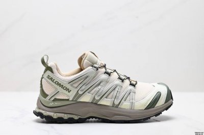 公司级Salomon Xa Pro 3D Suede 萨洛蒙户外越野跑鞋 鞋面采用Sensifit贴合技术 全方位贴合包裹脚型 鞋跟部鞋底牵引设计 提供强大的抓