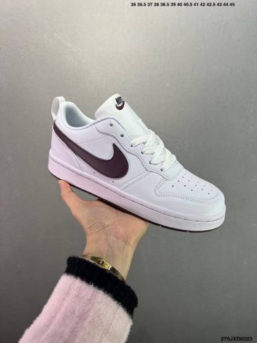 180 公司级Nike Court Borough Low 低帮百搭透气休闲运动板鞋男女鞋 经典耐用的设计，兼顾舒适脚感和出众风范，演绎匠心之作。结构性的支撑贴