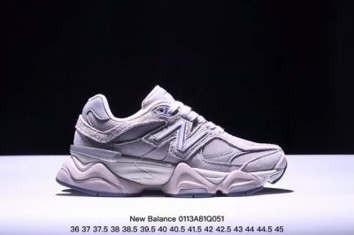 New Balance Nb9060 复古休闲运动慢跑鞋U9060Jgr 鞋款灵感源自设计师本人对夏日的怀日回忆。鞋面大身由空间双格及磨砂鞋面拼接而生，配以柔和