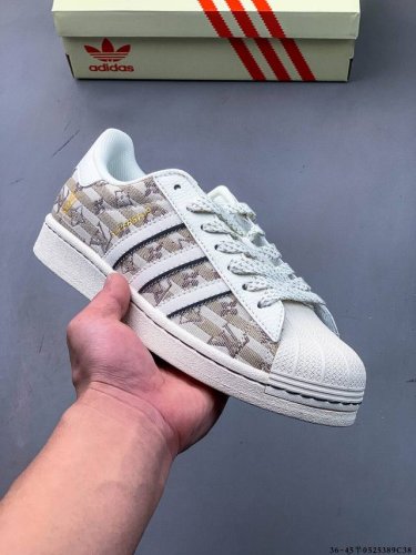 公司级头层 阿迪达斯Adidas Superstar 贝壳头经典百搭休闲板鞋 渠道正品订单 诠释市场最高工艺水平 贝壳头经典小白板鞋 专柜上架同步配色 全鞋进口