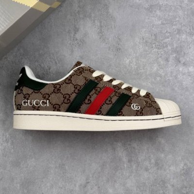 本地 核心私 阿迪达斯 Adidas Originals Superstar X Gucci 棕白绿 低帮百搭休闲运动板鞋 采用全新头层拼接皮革材质 后跟采用特