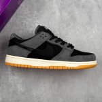 本地 核心私 公司级耐克Nike Dunk Low 扣篮系列 复古低帮休闲运动滑板板鞋 采用脚感柔软舒适Zoomair气垫 有效吸收滑板等极限运动在落地时带来的