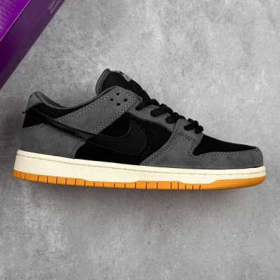 本地 核心私 公司级耐克Nike Dunk Low 扣篮系列 复古低帮休闲运动滑板板鞋 采用脚感柔软舒适Zoomair气垫 有效吸收滑板等极限运动在落地时带来的