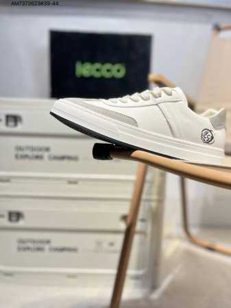 260 ecco爱步男鞋轻便透气舒适耐穿 亲肤吸汗舒适内里 防滑防磨 持久干爽 简约粗绳系带 穿脱更加方便 柔韧防滑大底 鞋底立体凹槽 凹凸花纹加持 增强防滑减 - 点击图像关闭