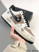 公司级带半码！ 耐克Nike Air Force 1 Low 空军一号 低帮 百搭休闲运动板鞋 柔软、弹性十足的缓震性能和出色的中底设计，横跨复古与现代的外型结