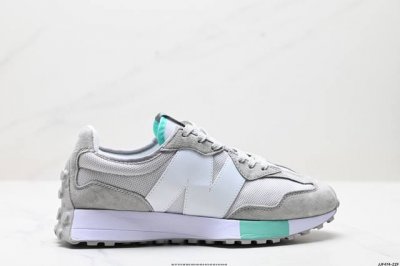公司级New Balance Ms327 复古休闲运动慢跑鞋 以更纯粹的复古风格设计打造的全新造型 侧身还以解构设计 将 N 字标志以做旧压花样式呈现 官方货号
