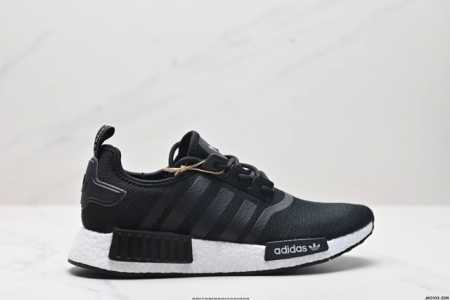 公司级Ad Boost Nmd R1 经典跑鞋系列全新配色 弹力针织鞋面 原装高弹Boost颗粒大底 缓震性能卓越 体质轻盈且抗冲击 整双鞋子的透气性和舒适度完 - 点击图像关闭