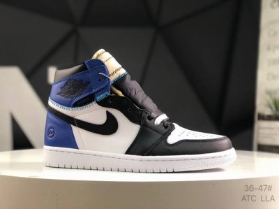 公司级带半码Air Jordan 1 Retro High Midnight Navy 高帮 Aj1 乔丹1代 Aj1 乔1 高邦 蓝白黑 乔丹篮球鞋系列 鞋款