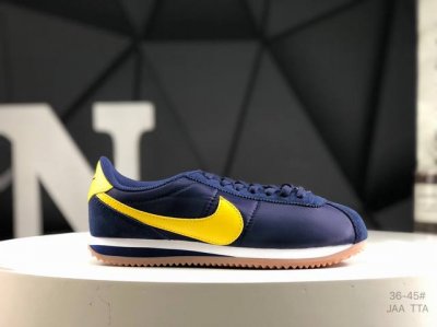 真标带半码 耐克阿甘 Nike Classic Cortez 耐克经典轻便舒适男子阿甘鞋休闲跑步鞋运动鞋 纯粹而执着的精神 使得Cortez种在了一代人的心里