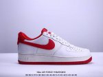公司级耐克nike Air Force 7 空军一号低帮百搭休闲运动板鞋。柔软、弹性十足的缓震性能和出色的中底设计，横跨复古与现代的外型结合，造就出风靡全球三十