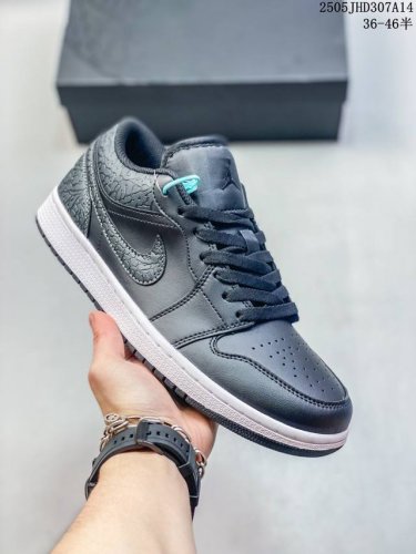 耐克 乔丹Air Jordan 1 Low Aj1 乔1 乔丹1代Aj1 2025年新款 蛇年限定 低帮复古文化休闲运动篮球鞋。该鞋款从 1985 年元年款汲取