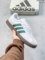 Adidas Neo Vl Court 2.0 百搭单品 绒面麂皮防滑耐磨轻便低帮板鞋 整双鞋以传统的低帮呈现的清新造型 鞋头优先头层反毛皮 包裹保证优秀质感的