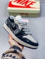海外爆款限量发售！公司级 Nike Jordan Air Jordan 1“斯图西 墨黑” 高端定制 低帮 复古 减震 防滑 耐磨 篮球鞋 定制鞋盒 大厂纯原品