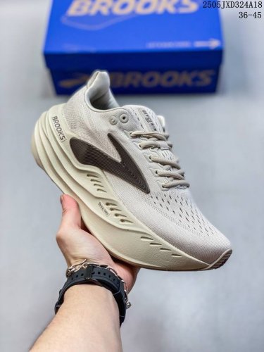 公司级Brooks 布鲁克斯Glycerin Max 超级甘油 厚底马拉松缓震跑鞋 该鞋以厚实的中底和高分子注氮技术为特点 提供极致的缓震性能 鞋面柔软厚实 具