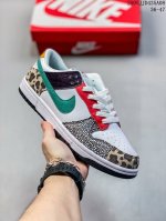 真标带半码 耐克Nike Dunk Low 板鞋Sb系列经典百搭休闲运动板鞋加厚鞋舌的填充，使舒适性大大提升，同时也更方便穿脱中底部分则加入了脚感柔软舒适Zoo