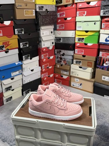 福利特价Supreme X Nike Sb Dunk Low “Ocean Fog”限定款 独家版型蒸餾加工帶來的是更好的视觉和脚感体验 清洁度 电绣工艺 皮料