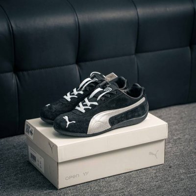 200 核心私 Puma Speedcat Og Yy黑银皮 彪马罗马阿莫尔系列 复古运动休闲赛车跑鞋 全球知名运动品牌Puma宝马赛车系列 融合了宝马车队的标