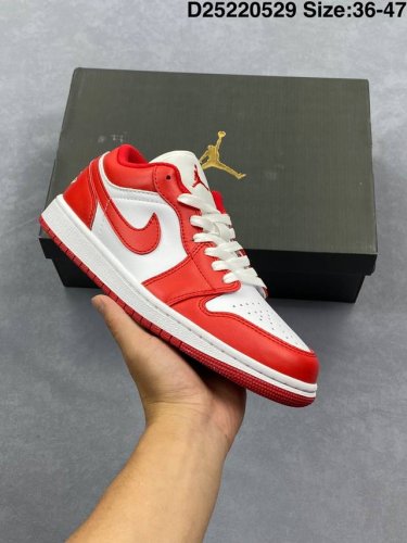 真标Nike Air Jordan 1 Low aj1乔1低帮休闲板鞋 同步官方配色 官方货号:553558-166 size:36 36.5 37.5 38